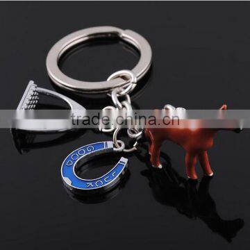 Promotion hard pvc red horse zine alloy lover key ring