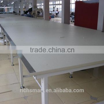 Industrial Cloth Cutting Table With Standard Thickness of 2.5cm Fireproof laminate