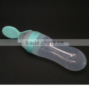 100%BPA free silicone squeeze baby feeder,silicone baby feeding bottles