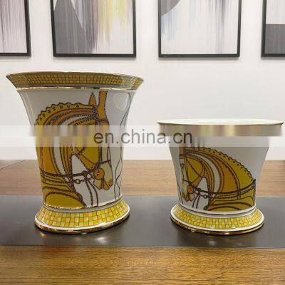 European Plated Porcelain Horse Luxury Ceramic Home Gold Flower Vase Decor