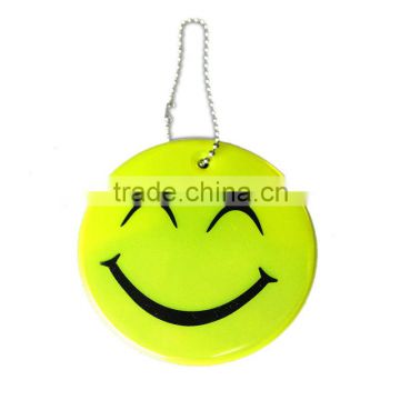 Reflective smile keychain safety hanger CE/EN 13356