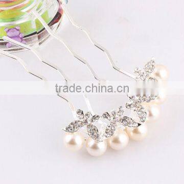 Bridal wedding pearl hair combs