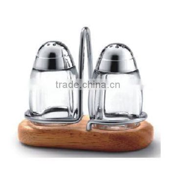 luxe acryl Condiment salt and pepper shaker set with shelf
