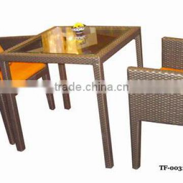 Nature Corners Outdoor Dining Sets