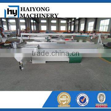 sliding table saw with scoring blade