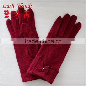 fashion red woolen gloves for women