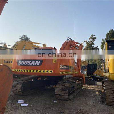 DOOSAN construction equipment dh220-7 doosan digger in excellent condition with breaker for sale