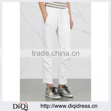 Wholesale Women Apparel Simple Design Cropped White Twill Trousers(DQE0350P)