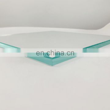 Top quality Low Iron tempered glass in commercial building material