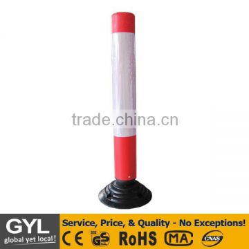 red and white plastic coated fence sign post