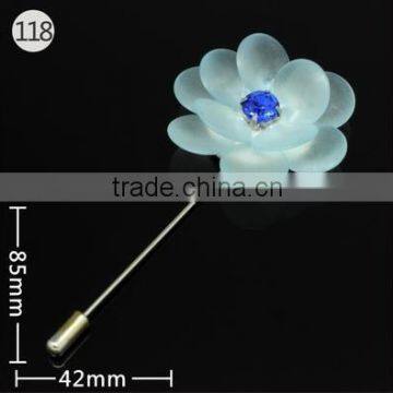 Personalized Design Plastic Lotus Flower Corsage With Crystal Center,Shiny Lapel Pins For Men Dress                        
                                                Quality Choice