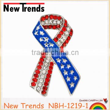 Fashionable shinning diamond red ribbon brooch 2014