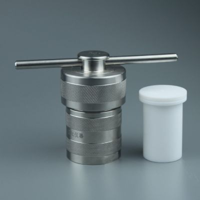 Hydrothermal synthesis reactor non-magnetic stainless steel outer tank PTFE or TFM inner vessel