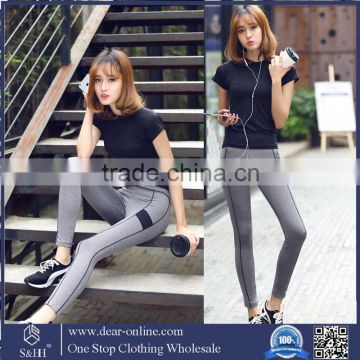 2016 Korea new summer female runner short sleeved two piece slim slim pants suit suit Yoga Fitness