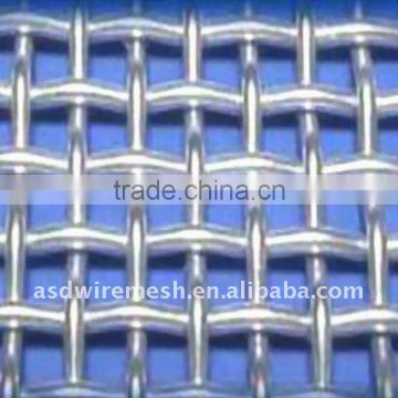 Crimped wire mesh roll