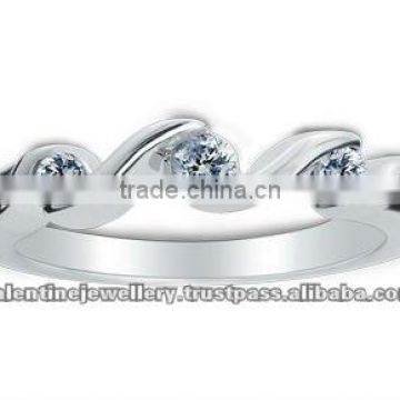 18K White Gold, Hamesha Diamond Ring, 0.49 ct total diamond weight,