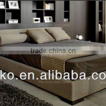 Modern and Simple King Size Fabric Soft Bed Bedroom Sets