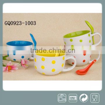 14oz ceramic mug set with spoon in handle with color dots