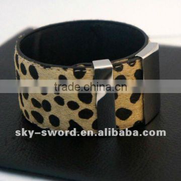 Pretty stainless steel leather bracelet hot sale GB10116