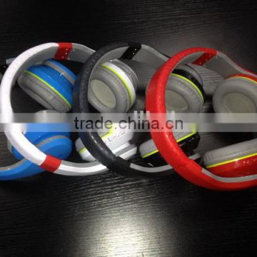 Alibaba china crazy selling high quality earphone headphone with mic