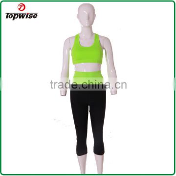 Women's Athletic Performance Loose Form Fit Racer Back Fitness Top & Bottom