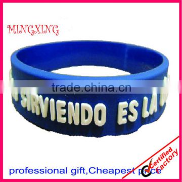 2014 hot sale 3D silicone wristbands in China