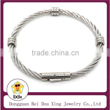 China Factory Supply Fashion High Quality 316L Stainless Steel Screw Wire Cuff Mens Bangle Bracelet Cable With Magnetic Clasp