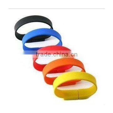 Wholesale Alibaba promotion gife silicone wristband usb flash drive