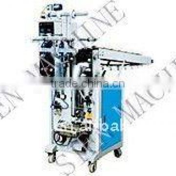 Vertical candy packaging machine