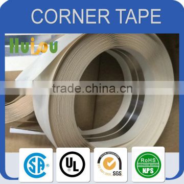 Steel corner tape with two reinforcing strips