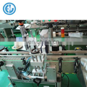 Top labeling machine for pouch