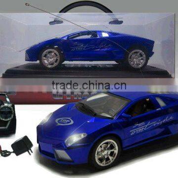 1:16 4CH R/C CAR WITH LIGHT BATTERY INCLUDED