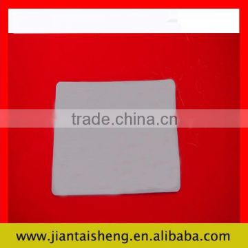 Rubber colored silicone table mat with sticker
