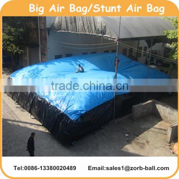 High Safety inflatable stunt big air bag for snowboard, skiing and BMX                        
                                                Quality Choice