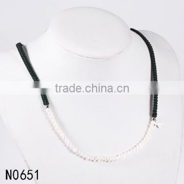 China famous wholesale fashionable natural pearls handmade rope necklace with teddy bear