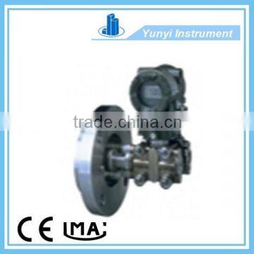 Flange installation type differential pressure transmitter