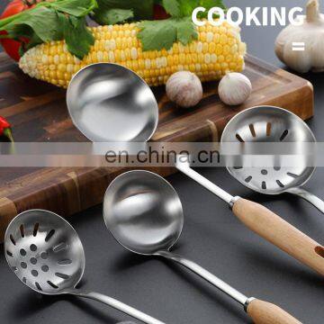 Stainless Steel Soup Spoon Colander Kitchen Cooking Soup Shell Soup Leak Anti-Scalding Kitchen