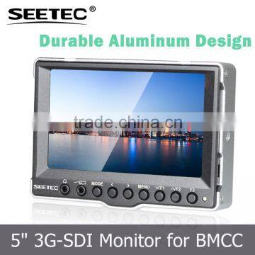 Small 5 inch portable screen SDI input and output sunshade readable mirror image histogram function monitor tv                        
                                                Quality Choice