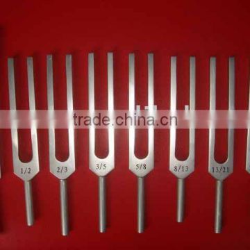 Fibonacci quartz tuning fork therapy
