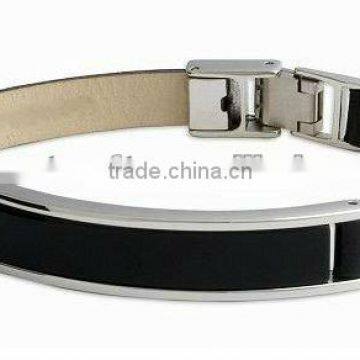 C010 2012 fashion black leather bracelet with stainless steel clasp