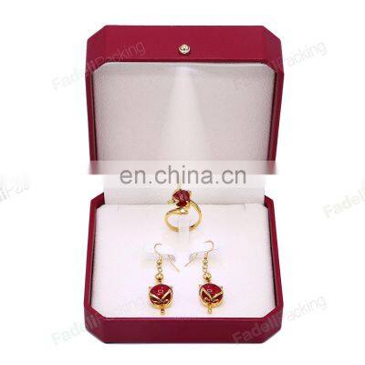 New arrival hot selling custom leather jewelry box custom logo ring earrings pendant box