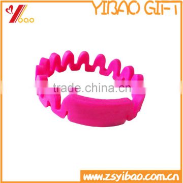 Special Twist Shape Silicone Wristband/Custom Logo Silicone Bracelet