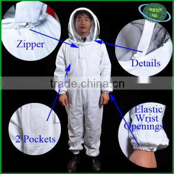 Worldwide popular manufacturer research and produce 100% cotton/dacron coverall suit for beekeepers