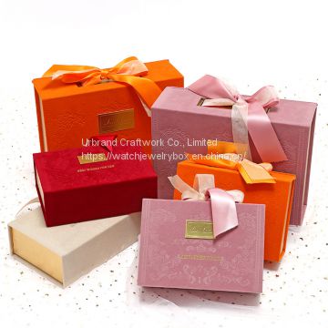 Candy gift box, wedding companion gift box, wedding flannel wedding candy box, bow knot portable flip book box, wedding net red gift box