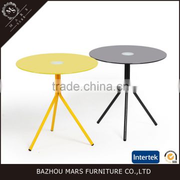 simple design colorful temperd glass metal tube corner table
