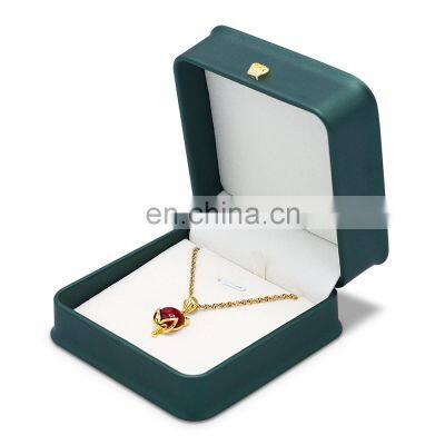 High quality luxury design lcustom logo travel jewelry box PU gift box pendent box