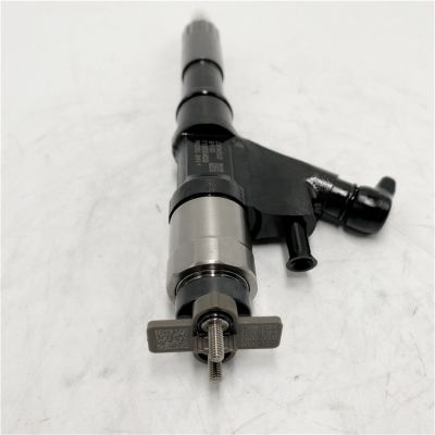 spare parts for truck --fuel injector 095000-8910 VG1246080106 with good price and higher quality