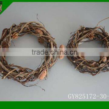 Cheep wild rattan with pine cone Wreaths For Christmas decorative