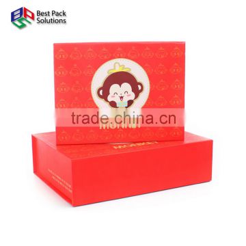 Cute folding packaging box for gifts presentation