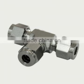 Stainless steel compression tee fitting